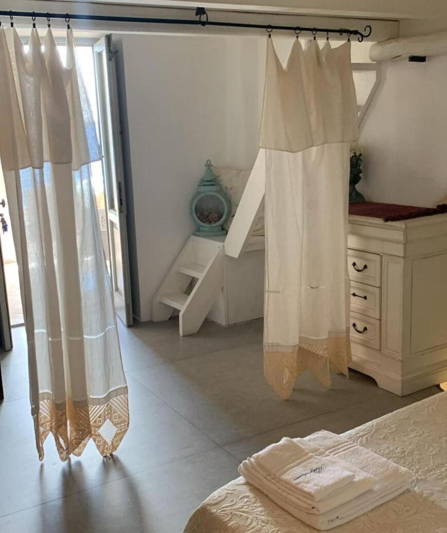 Halgoduria Hotel Santa Marina Salina Room photo